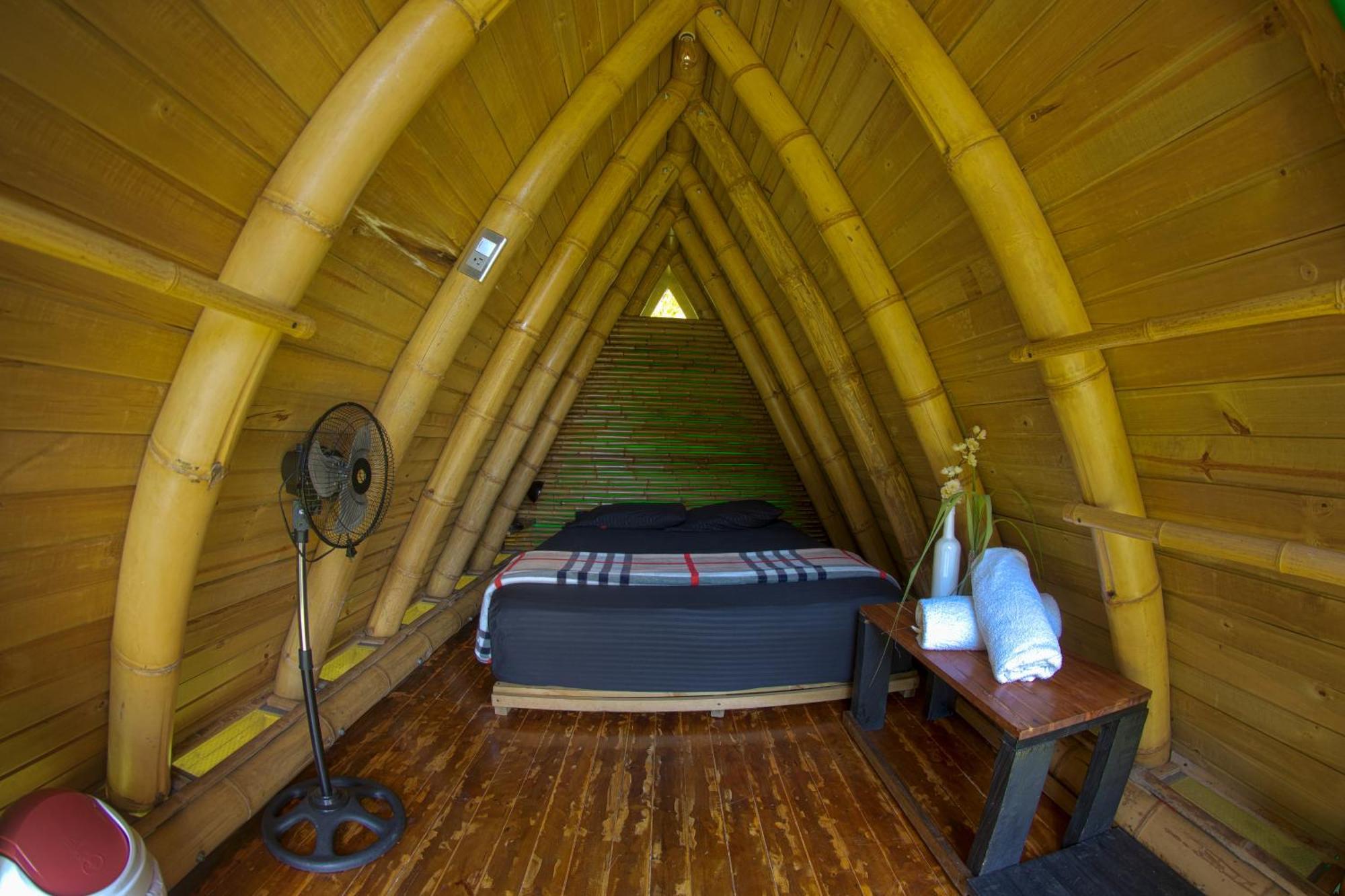 La Perla Negra - Black Pearl Eco Hostel ซานราฟาเอล ภายนอก รูปภาพ